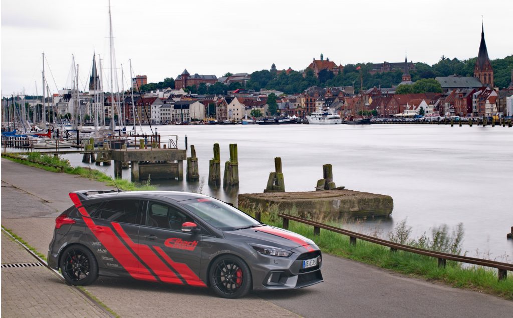 ford_focus_rs_eibach_oz_leggera_schwarz_19zoll_4-1024x635